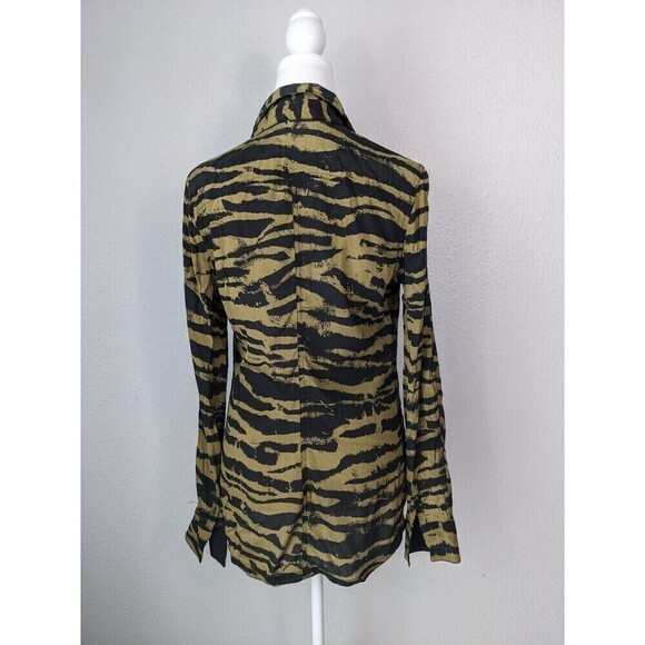 BEBE SILK BUTTON DOWN SHIRT TOP SIZE XS Animal Print Oversized Collared N16 - Picture 3 of 8
